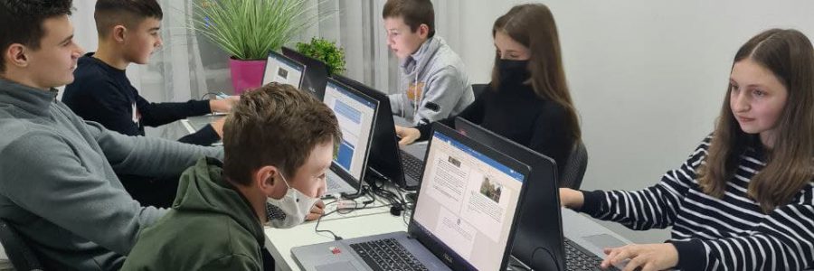 Який IT-курс буде корисним для навчання в школі?